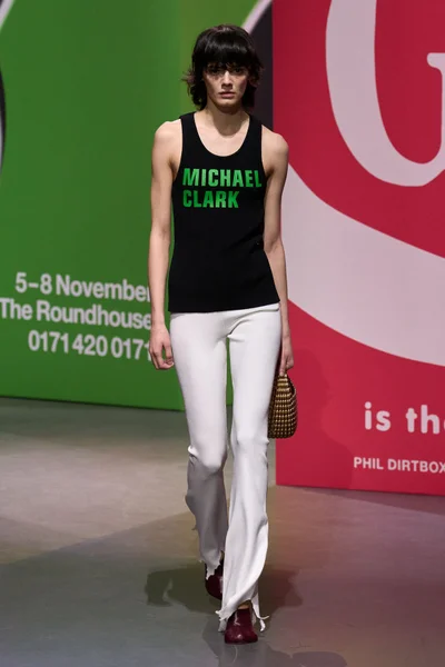 Look 38